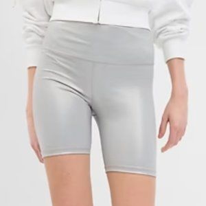Gap bike short